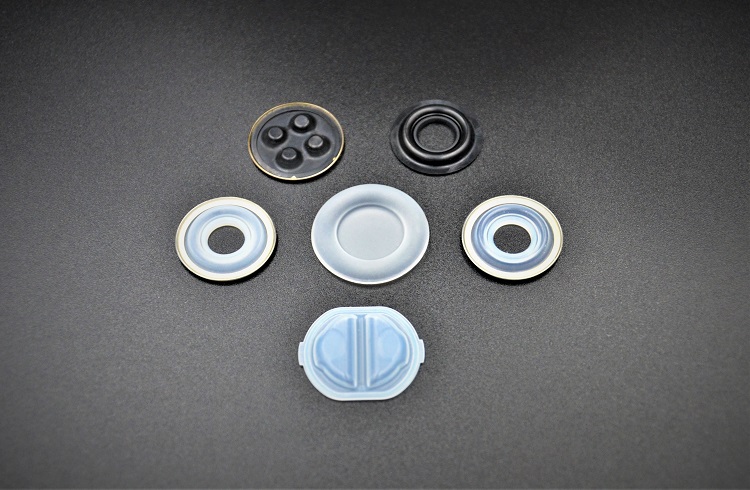 05電子包膠制品Electronic overmolding Rubber Parts.jpg